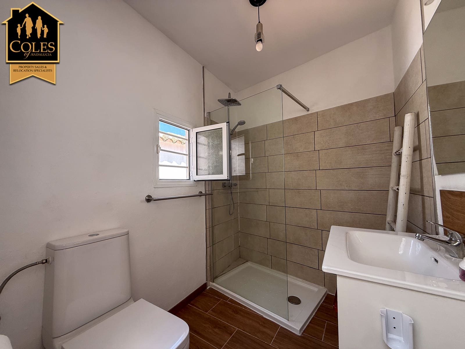 5 soverom Hus til salgs i Cariatiz med garasje - € 114 950 (Ref: 9968633)