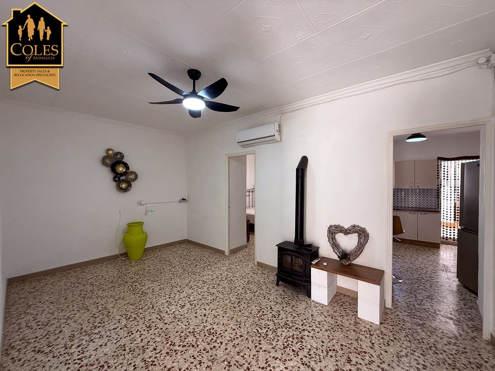 5 soverom Hus til salgs i Cariatiz med garasje - € 114 950 (Ref: 9968633)