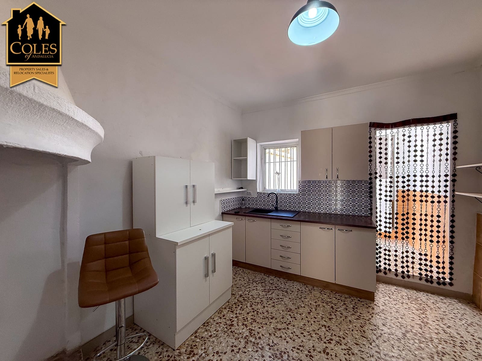 5 soverom Hus til salgs i Cariatiz med garasje - € 114 950 (Ref: 9968633)