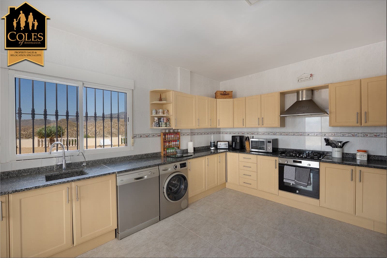 5 soveværelse Villa til salg i Partaloa med swimmingpool garage - € 329.995 (Ref: 9973752)