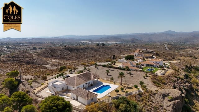 5 soveværelse Villa til salg i Partaloa med swimmingpool garage - € 329.995 (Ref: 9973752)