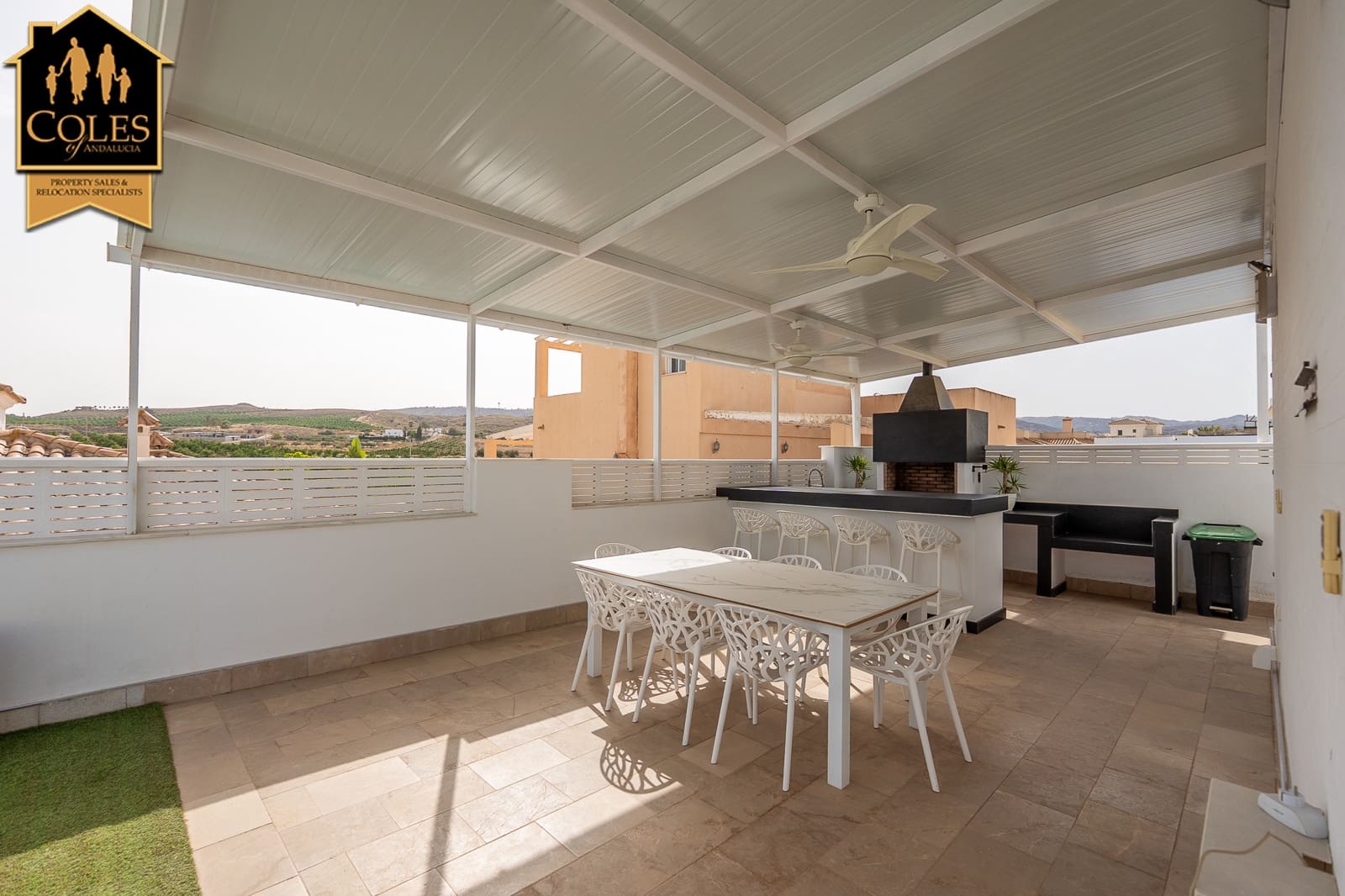 4 soveværelse Villa til salg i Los Gallardos med swimmingpool - € 459.000 (Ref: 9977847)