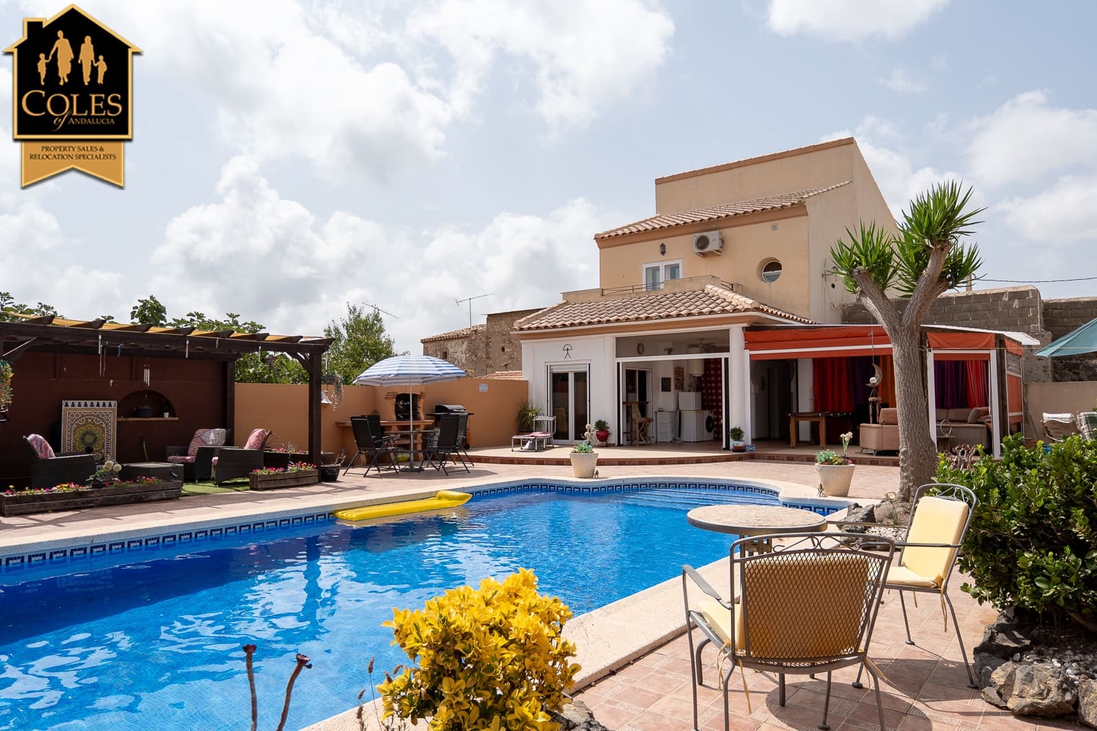 3 quarto Moradia para venda em Cuevas del Almanzora com piscina garagem - 299 950 € (Ref: 9987233)