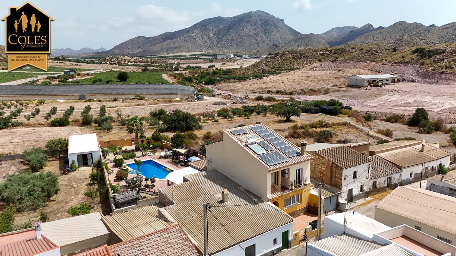 3 quarto Moradia para venda em Cuevas del Almanzora com piscina garagem - 299 950 € (Ref: 9987233)
