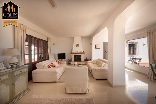 4 slaapkamer Villa te koop in Bédar met zwembad garage - € 399.000 (Ref: 9989421)