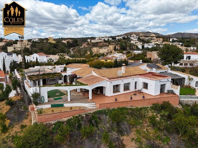 4 slaapkamer Villa te koop in Bédar met zwembad garage - € 399.000 (Ref: 9989421)