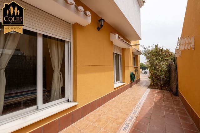 4 soverom Villa til salgs i Los Gallardos med svømmebasseng garasje - € 179 950 (Ref: 9991778)
