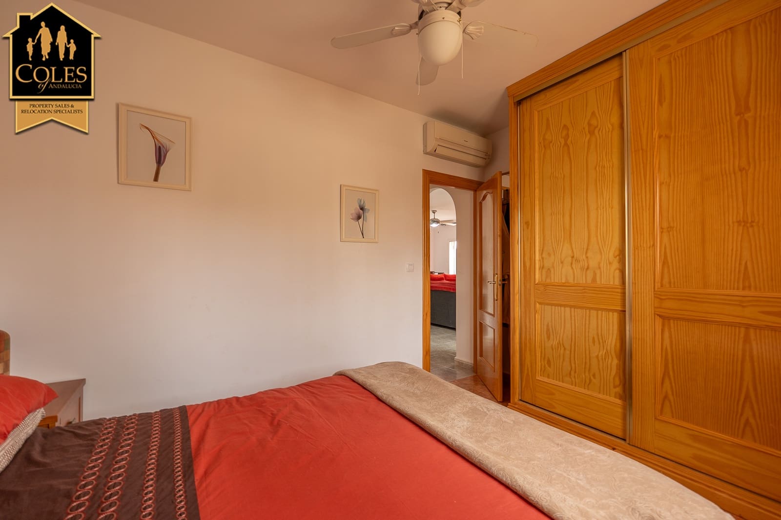 Chalet de 3 habitaciones en Arboleas en venta con piscina garaje - 259.999 € (Ref: 9991811)