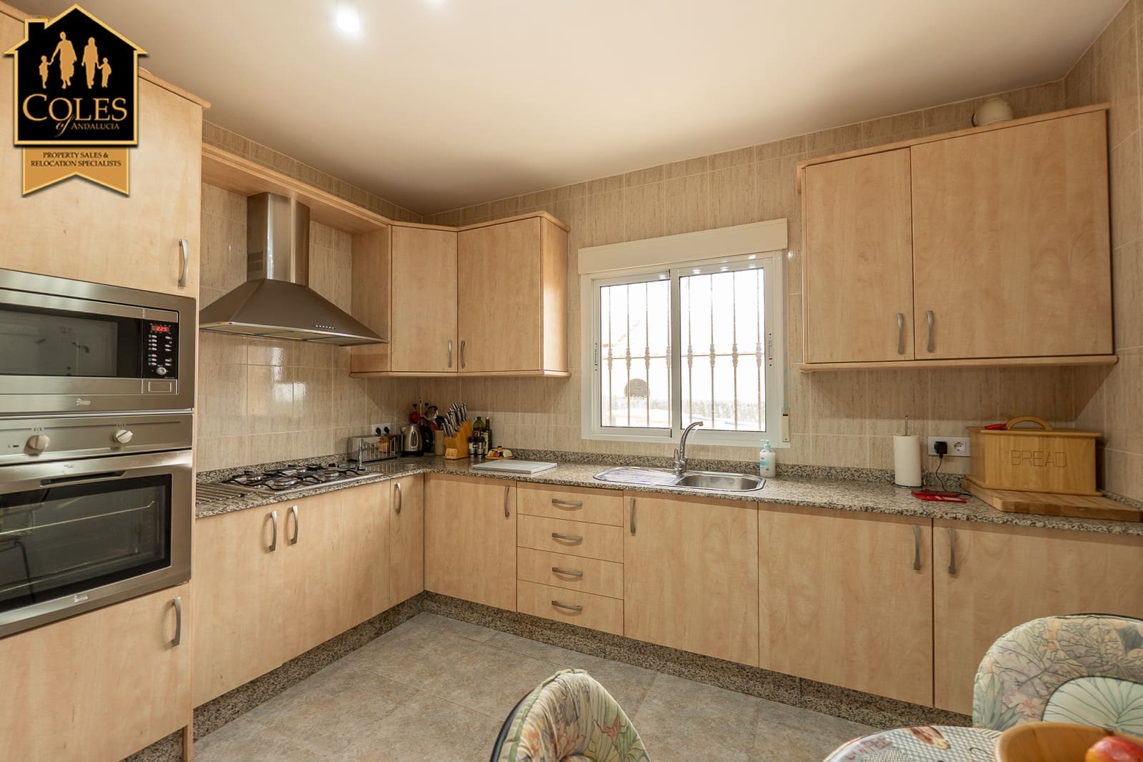 Chalet de 3 habitaciones en Arboleas en venta con piscina garaje - 259.999 € (Ref: 9991811)