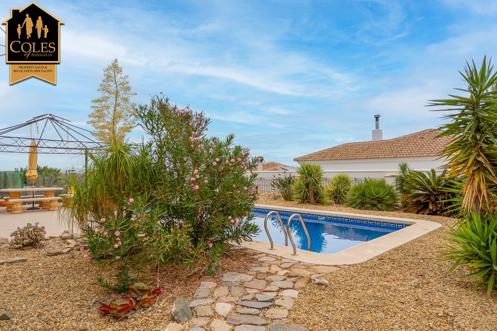 Chalet de 3 habitaciones en Arboleas en venta con piscina garaje - 259.999 € (Ref: 9991811)