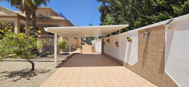 5 quarto Moradia para venda em Pinar de Campoverde, Pilar de la Horadada com piscina garagem - 695 000 € (Ref: 8546402)