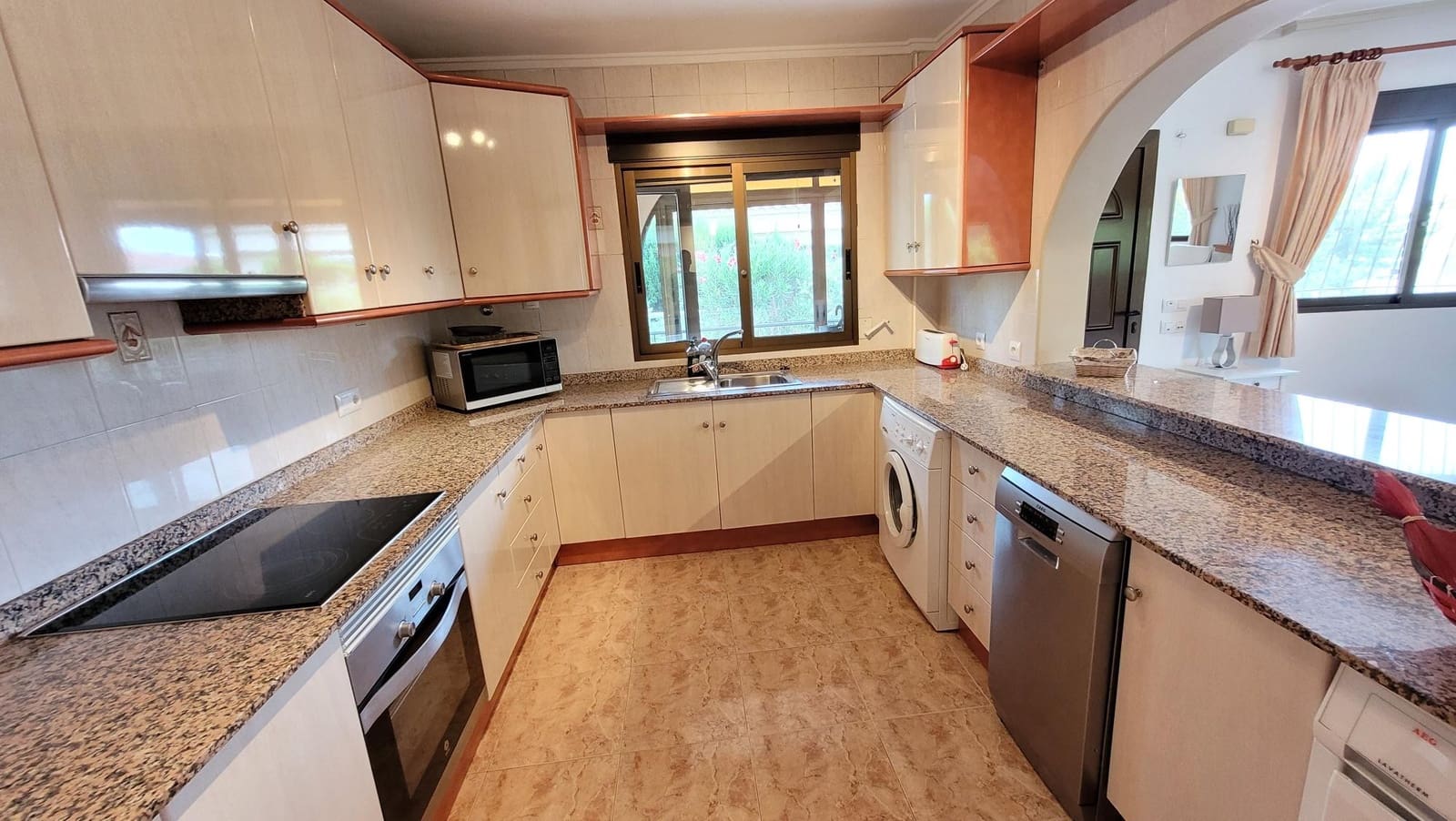 3 makuuhuone Huvila myytävänä paikassa Pinar de Campoverde mukana uima-altaan - 325 000 € (Ref: 8546403)