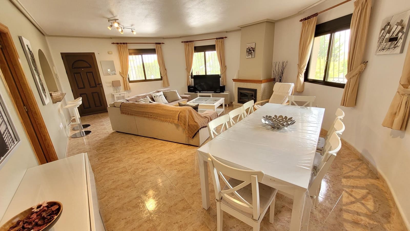 3 makuuhuone Huvila myytävänä paikassa Pinar de Campoverde mukana uima-altaan - 325 000 € (Ref: 8546403)