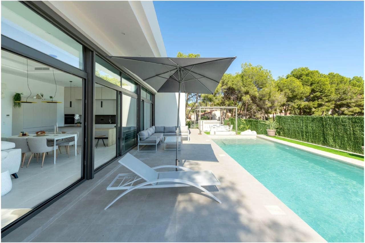 3 Zimmer Villa zu verkaufen in Pinar de Campoverde mit Pool Garage - 750.000 € (Ref: 8853190)