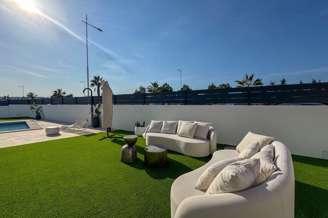 3 chambre Villa/Maison à vendre à San Miguel de Salinas avec garage - 429 900 € (Ref: 8853193)