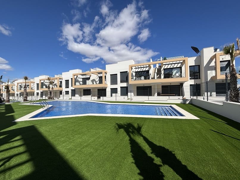 2 bedroom Apartment for sale in Orihuela Costa with pool garage - € 254,000 (Ref: 8853204)