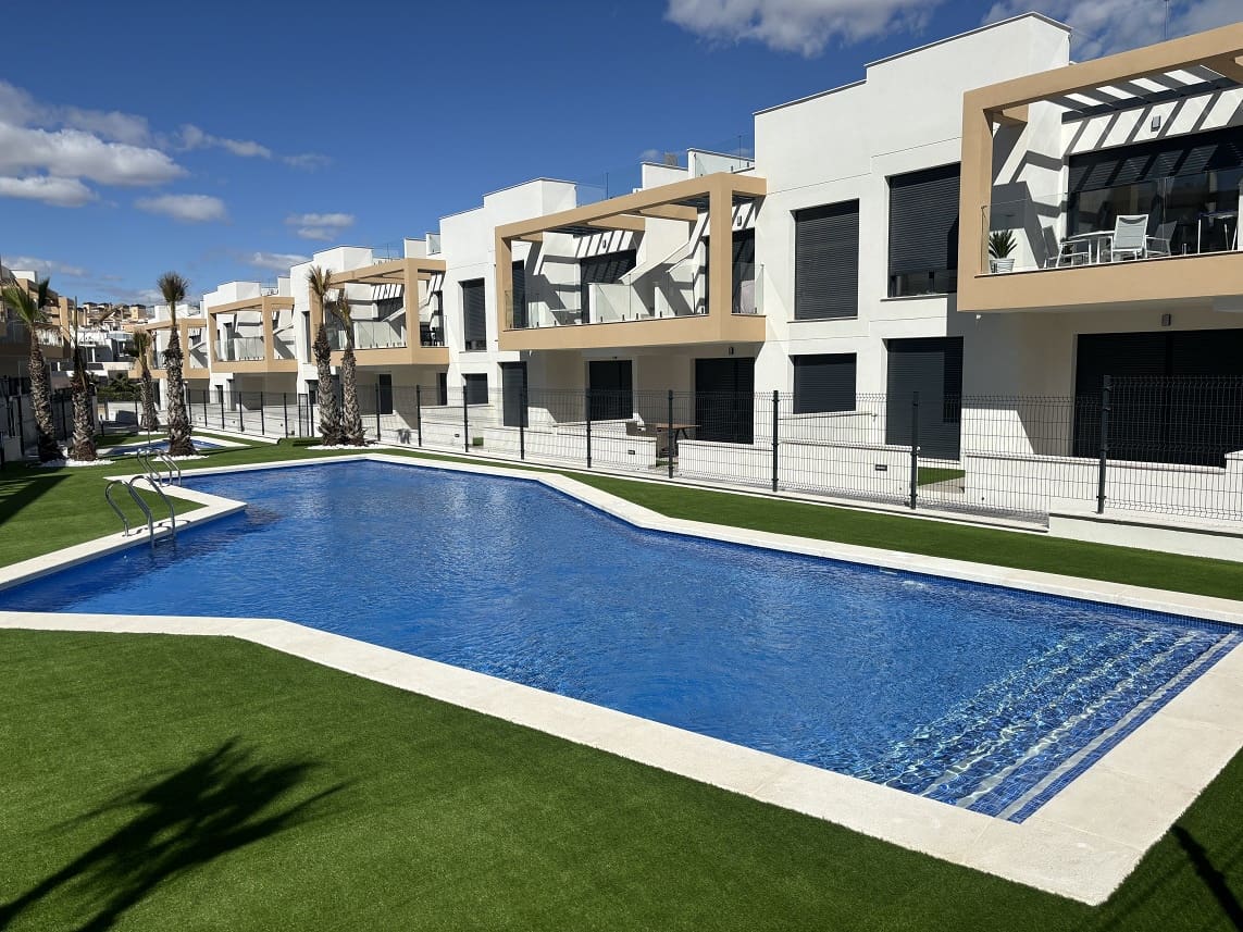 2 bedroom Apartment for sale in Orihuela Costa with pool garage - € 254,000 (Ref: 8853204)
