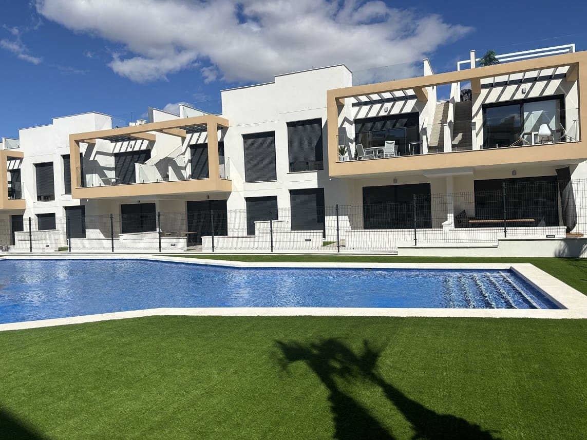 2 bedroom Apartment for sale in Orihuela Costa with pool garage - € 254,000 (Ref: 8853204)
