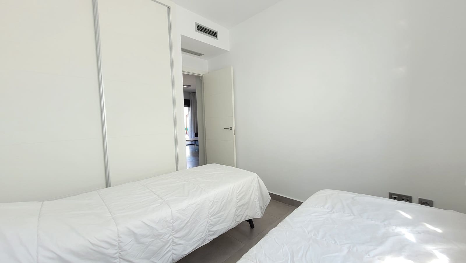 2 bedroom Apartment for sale in Pilar de la Horadada with pool garage - € 199,500 (Ref: 8977516)