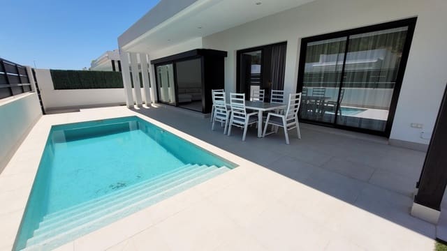 3 Zimmer Villa zu verkaufen in Pinar de Campoverde, Pilar de la Horadada mit Pool - 389.000 € (Ref: 9105872)