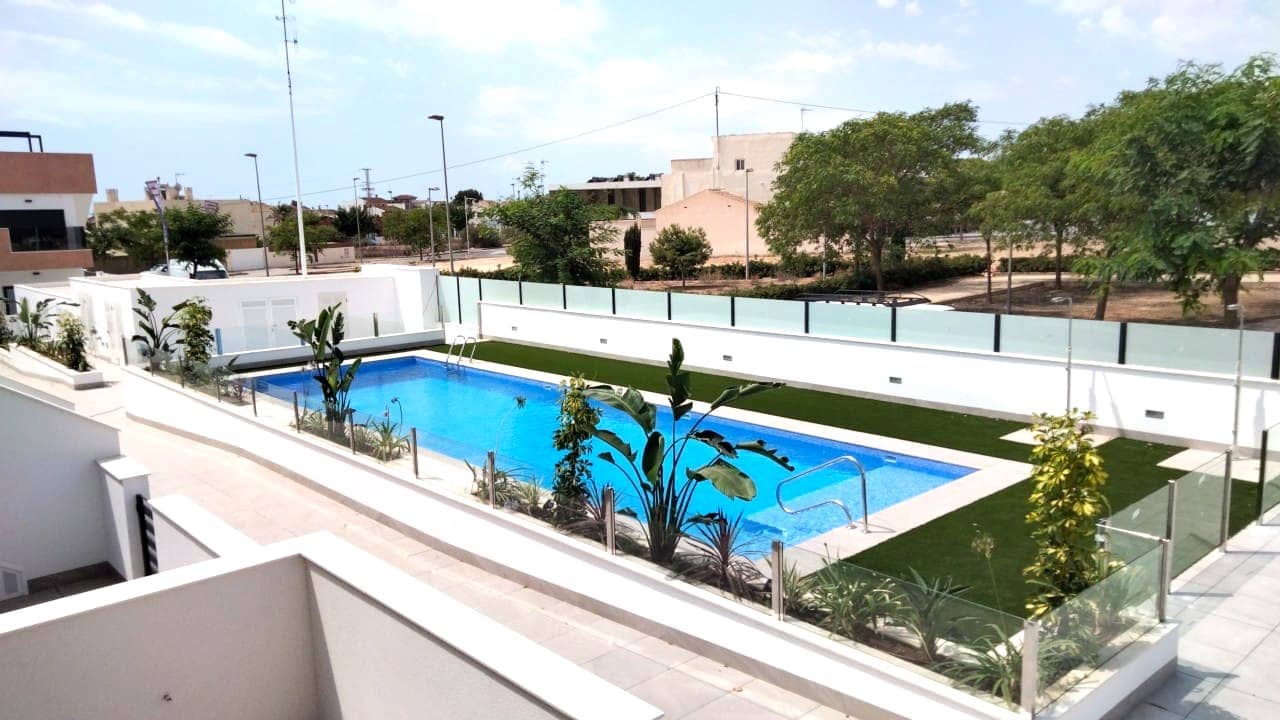 2 bedroom Apartment for sale in Pilar de la Horadada with pool garage - € 215,000 (Ref: 9105874)
