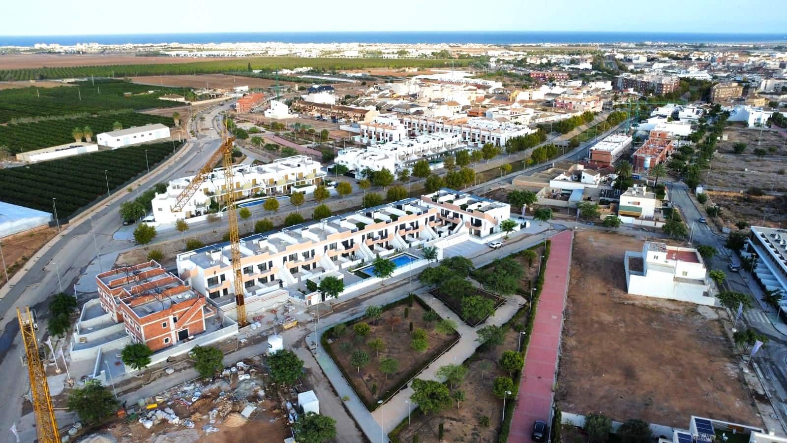 2 bedroom Apartment for sale in Pilar de la Horadada with pool garage - € 215,000 (Ref: 9105874)