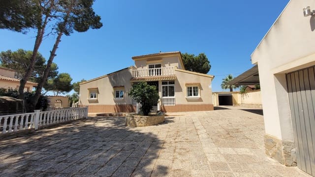5 quarto Moradia para venda em Pinar de Campoverde, Pilar de la Horadada com piscina garagem - 480 000 € (Ref: 9109511)