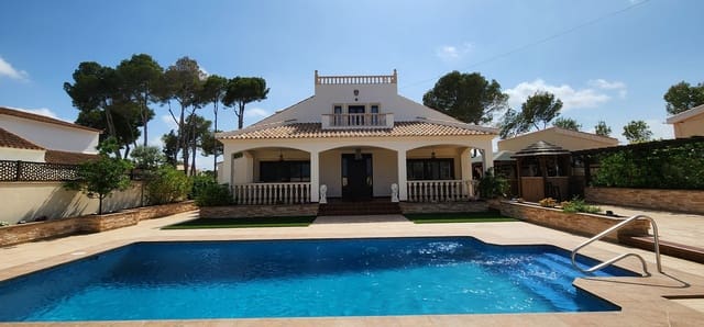 5 Zimmer Villa zu verkaufen in Pinar de Campoverde, Pilar de la Horadada mit Pool Garage - 649.000 € (Ref: 9128969)