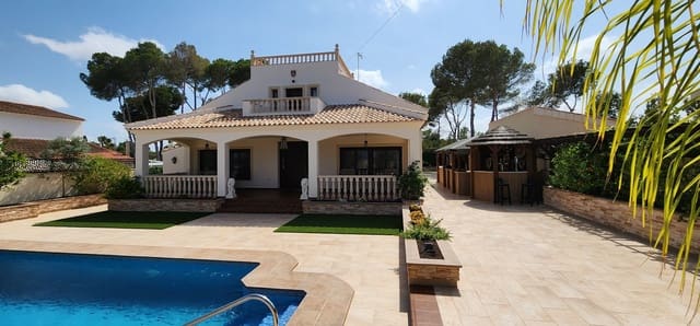 5 Zimmer Villa zu verkaufen in Pinar de Campoverde, Pilar de la Horadada mit Pool Garage - 649.000 € (Ref: 9128969)