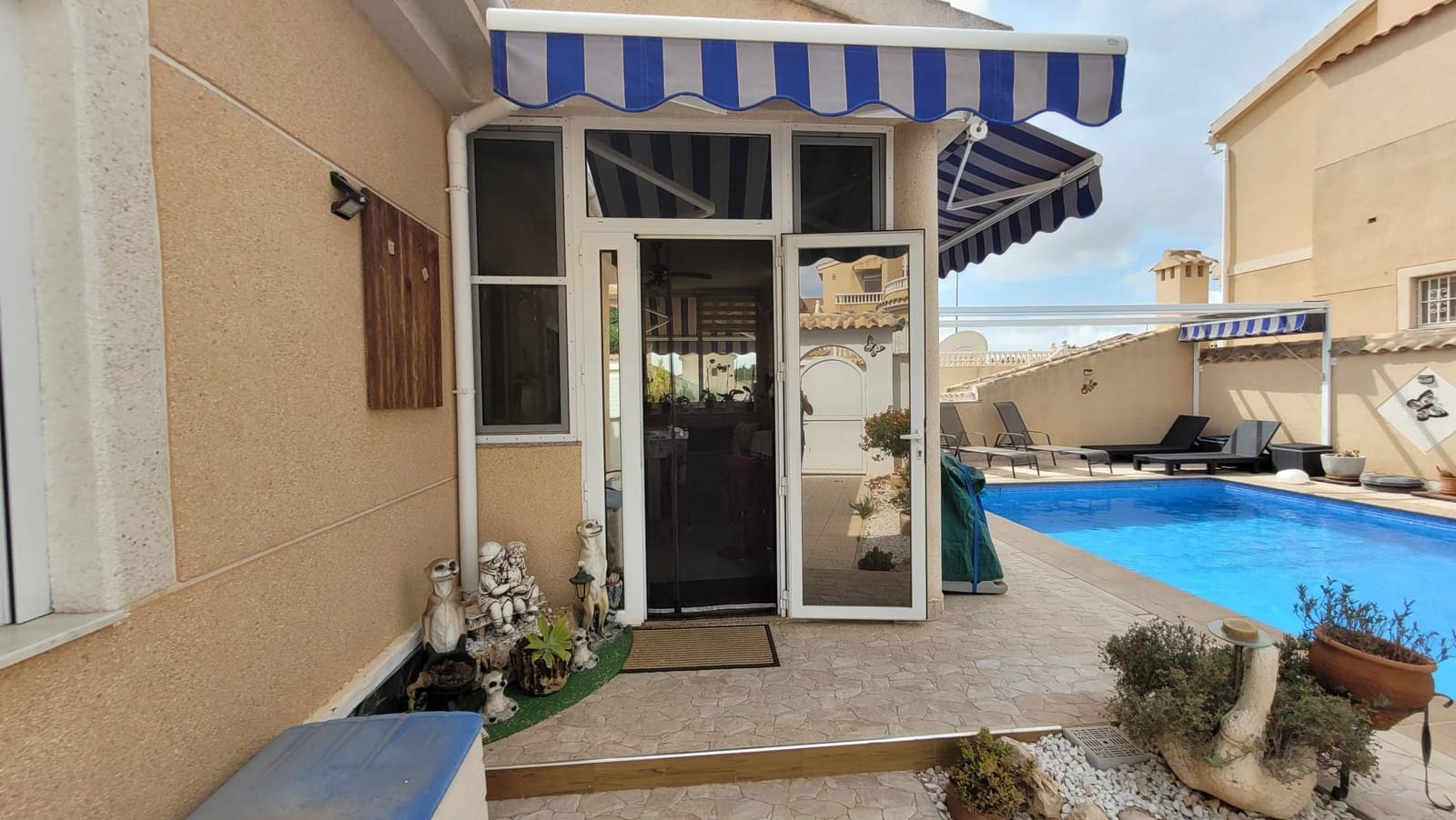 3 chambre Villa/Maison à vendre à Pinar de Campoverde avec piscine - 320 000 € (Ref: 9145775)