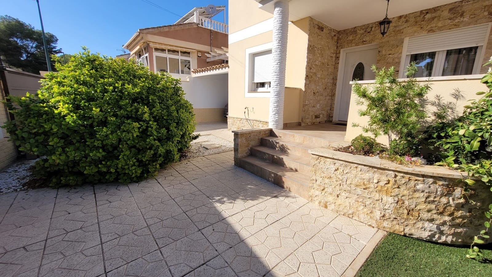 Chalet de 4 habitaciones en Pinar de Campoverde en venta con piscina garaje - 399.000 € (Ref: 9250653)