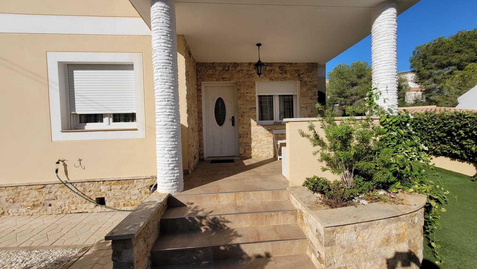 Chalet de 4 habitaciones en Pinar de Campoverde en venta con piscina garaje - 399.000 € (Ref: 9250653)