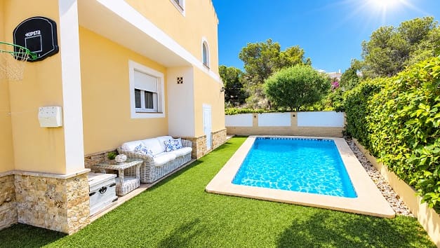 4 Zimmer Villa zu verkaufen in Pinar de Campoverde, Pilar de la Horadada mit Pool Garage - 359.000 € (Ref: 9250653)
