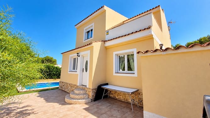 4 soveværelse Villa til salg i Pinar de Campoverde med swimmingpool garage - € 359.000 (Ref: 9250653)