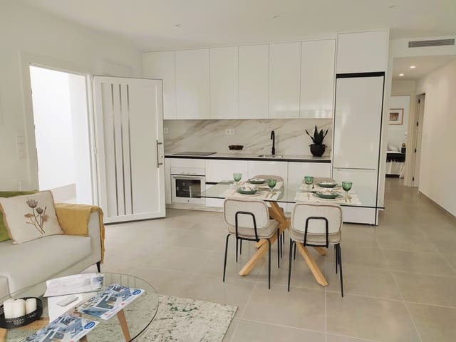 Chalet de 3 habitaciones en Balsicas, Torre-Pacheco en venta con piscina garaje - 325.000 € (Ref: 9676353)