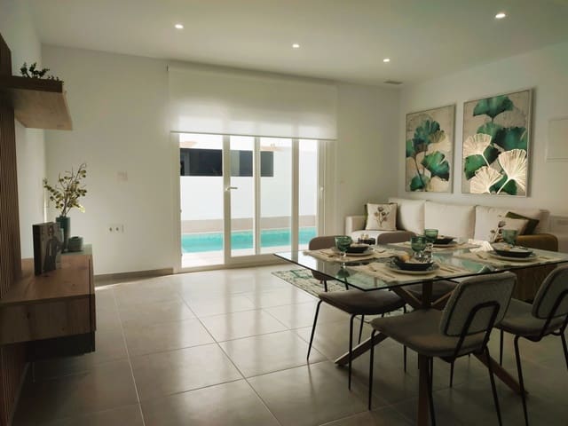 Chalet de 3 habitaciones en Balsicas, Torre-Pacheco en venta con piscina garaje - 325.000 € (Ref: 9676353)