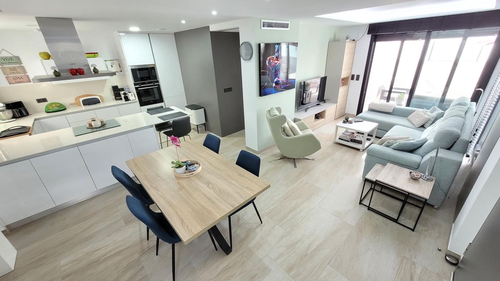 3 quarto Moradia Geminada para venda em Filipinas com piscina garagem - 489 000 € (Ref: 9676354)