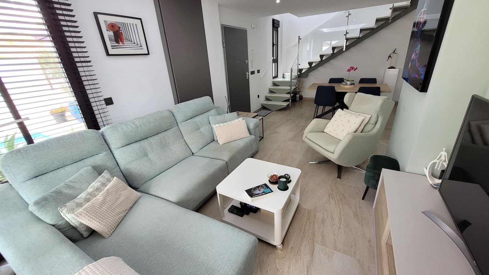 3 quarto Moradia Geminada para venda em Filipinas com piscina garagem - 489 000 € (Ref: 9676354)