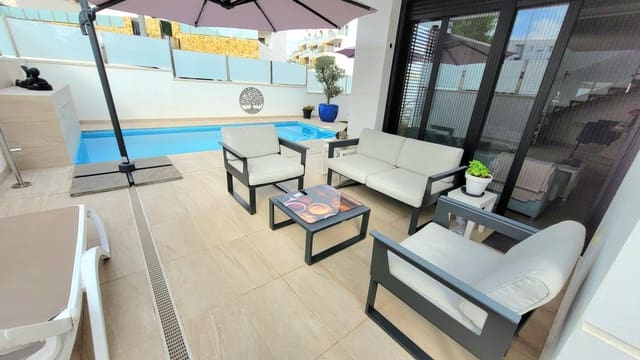 Pareado de 3 habitaciones en Las Filipinas en venta con piscina garaje - 489.000 € (Ref: 9676354)