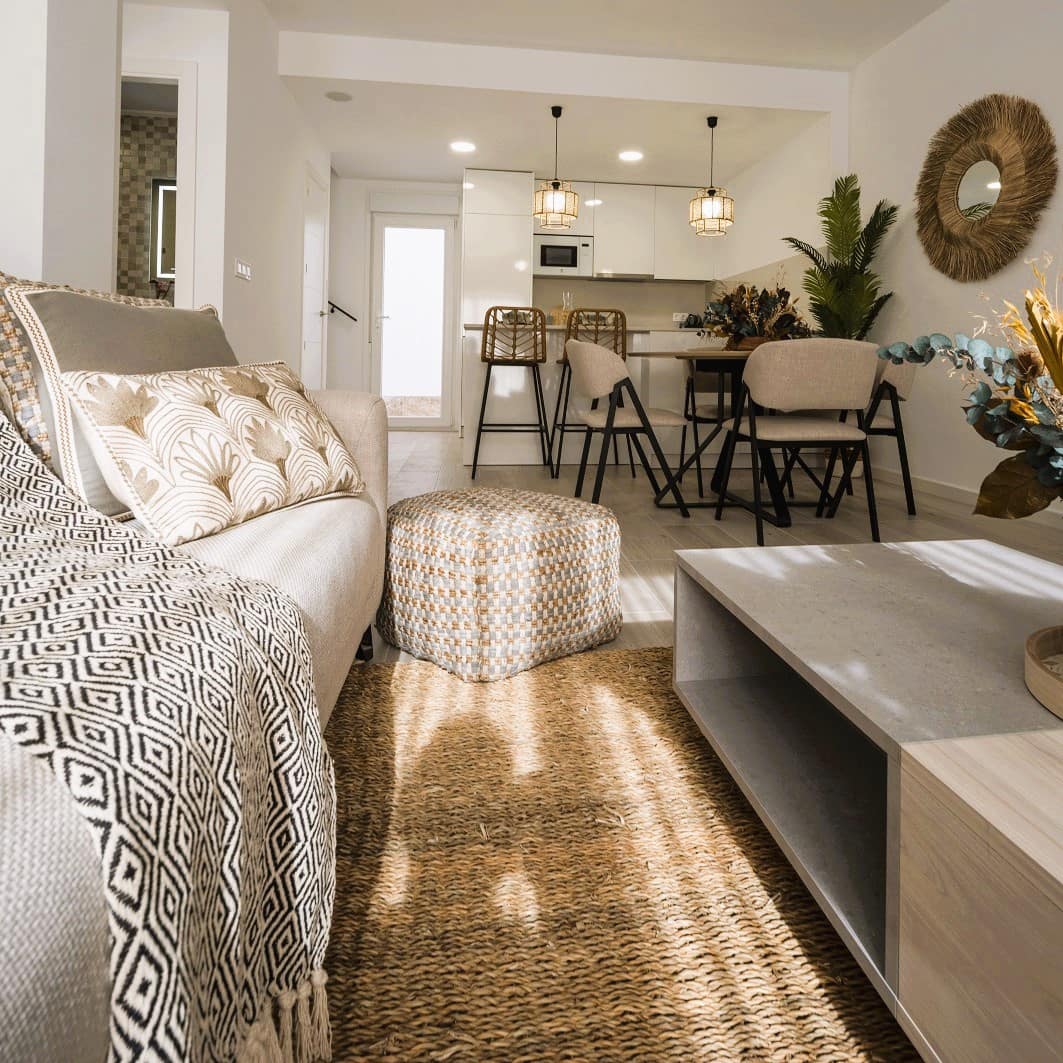 3 soverom Rekkehus til salgs i Avileses med svømmebasseng garasje - € 269 000 (Ref: 9676355)