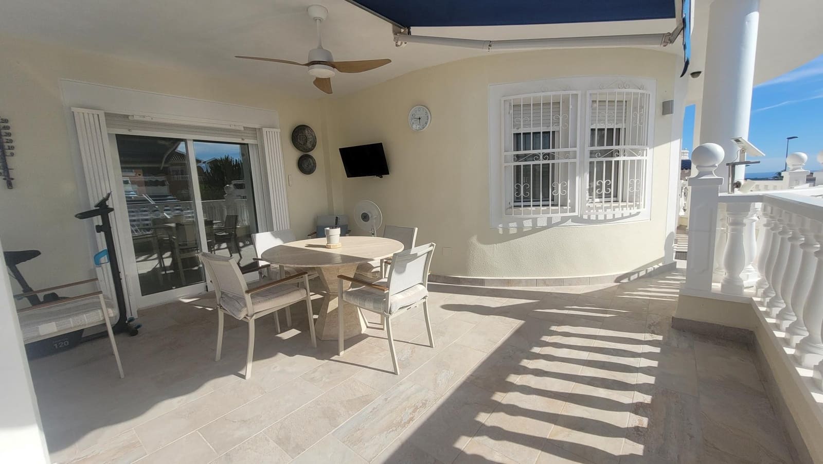 4 slaapkamer Villa te koop in Pinar de Campoverde met zwembad garage - € 460.000 (Ref: 9676363)