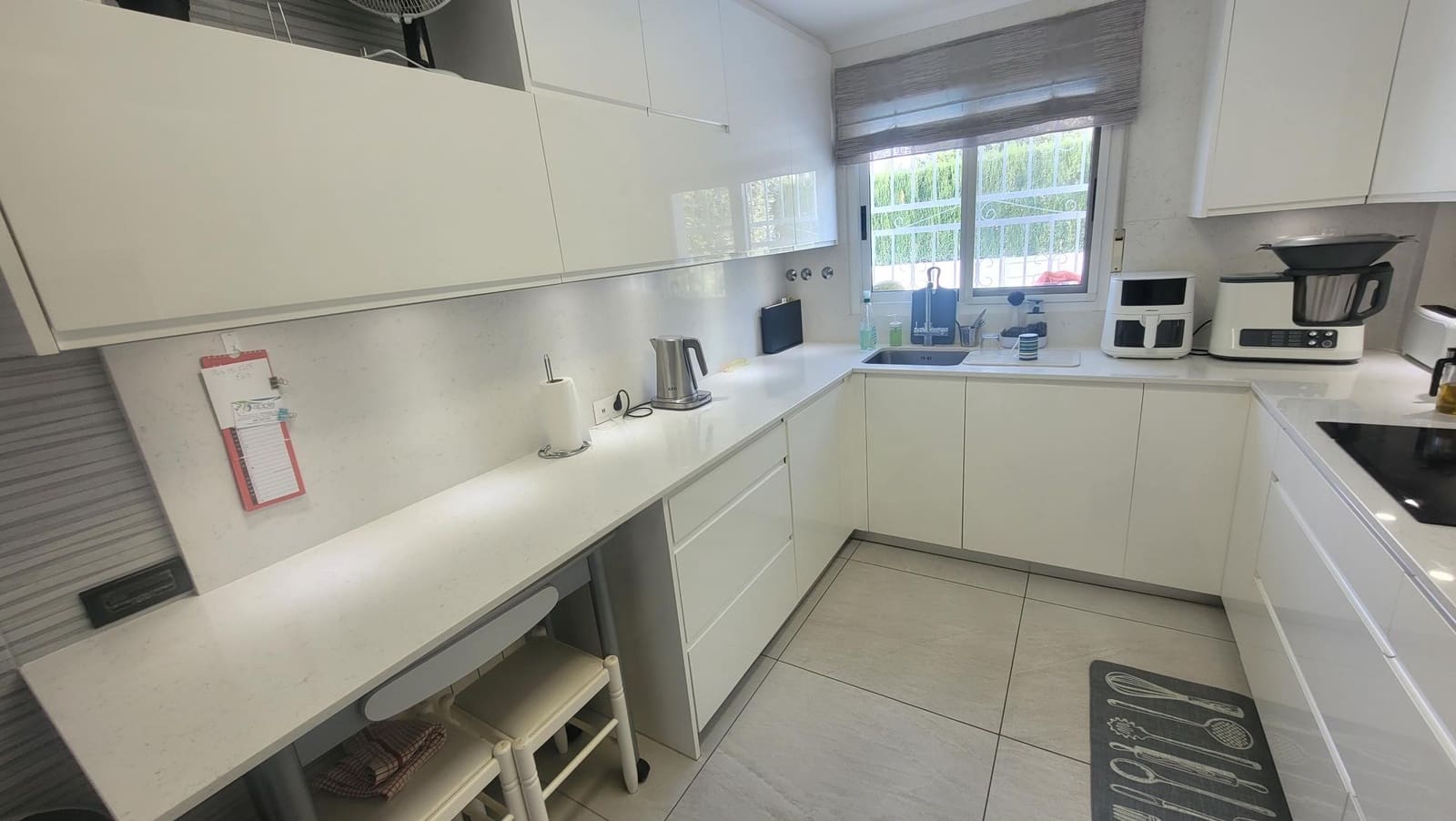 4 slaapkamer Villa te koop in Pinar de Campoverde met zwembad garage - € 460.000 (Ref: 9676363)