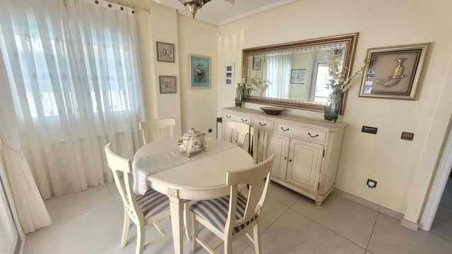 4 bedroom Villa for sale in Pinar de Campoverde, Pilar de la Horadada with pool garage - € 460,000 (Ref: 9676363)