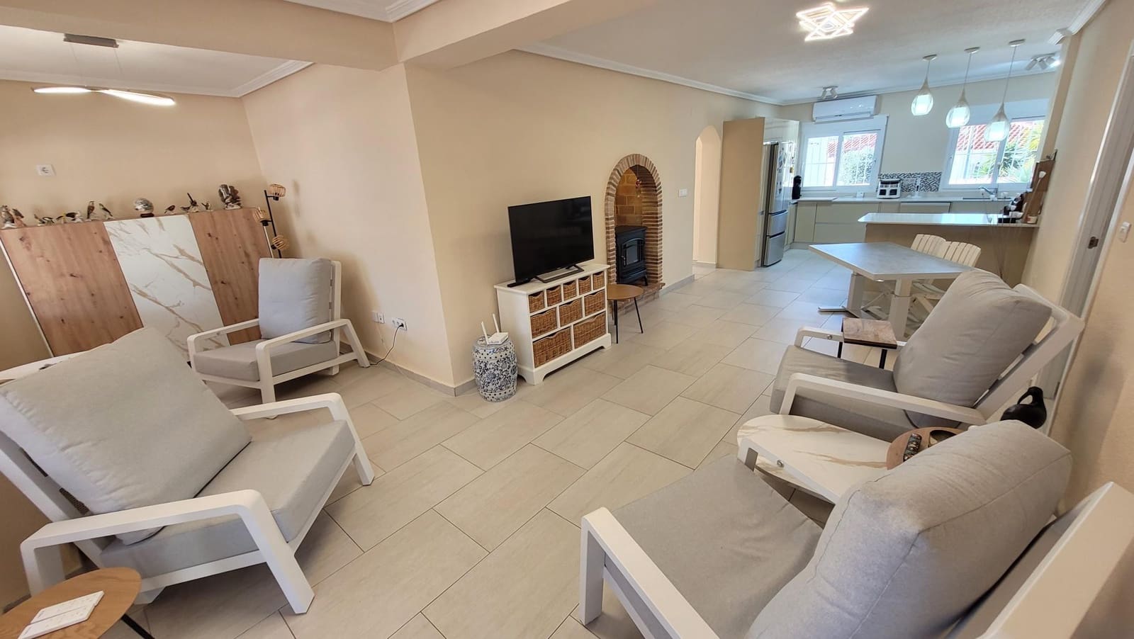 3 bedroom Villa for sale in Pinar de Campoverde with pool garage - € 439,000 (Ref: 9676369)