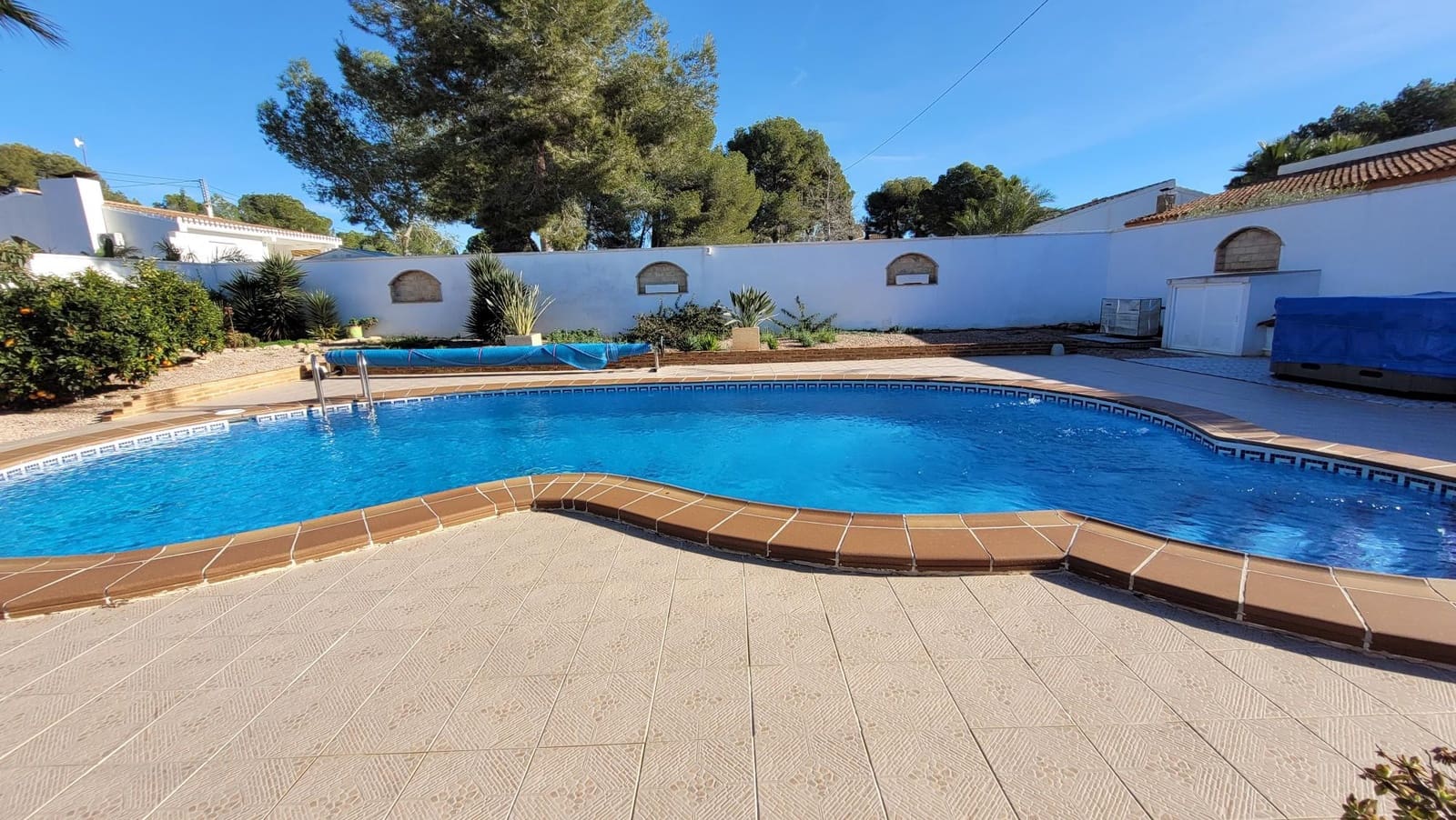 3 bedroom Villa for sale in Pinar de Campoverde with pool garage - € 439,000 (Ref: 9676369)