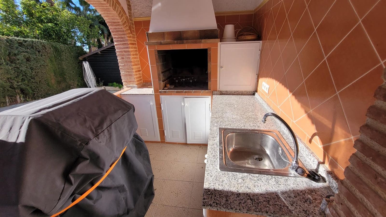 3 bedroom Villa for sale in Pinar de Campoverde with pool garage - € 439,000 (Ref: 9676369)