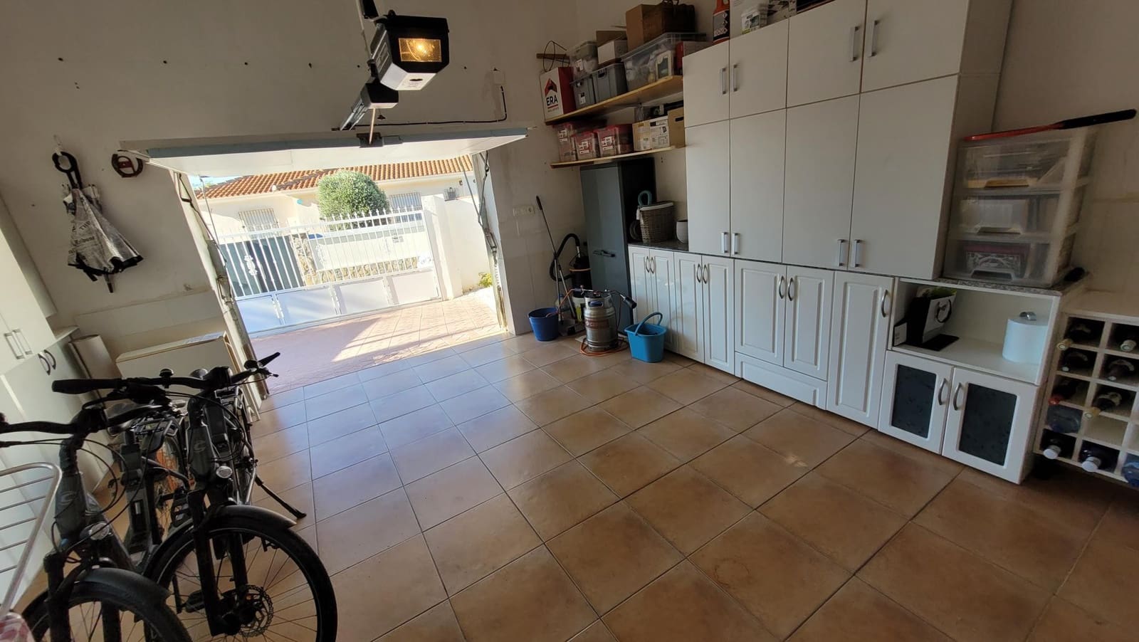 3 bedroom Villa for sale in Pinar de Campoverde with pool garage - € 439,000 (Ref: 9676369)