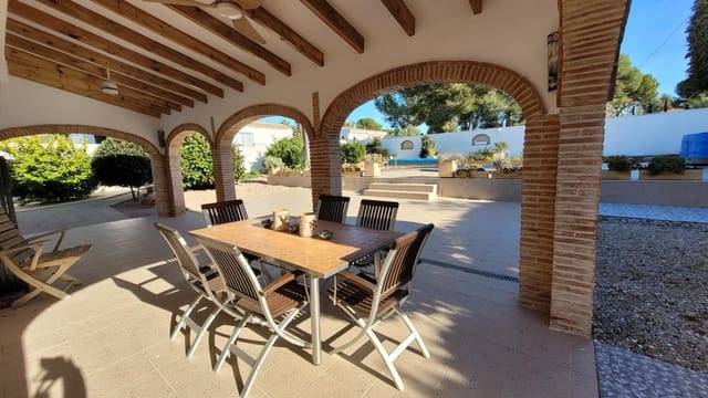 3 bedroom Villa for sale in Pinar de Campoverde, Pilar de la Horadada with pool garage - € 439,000 (Ref: 9676369)