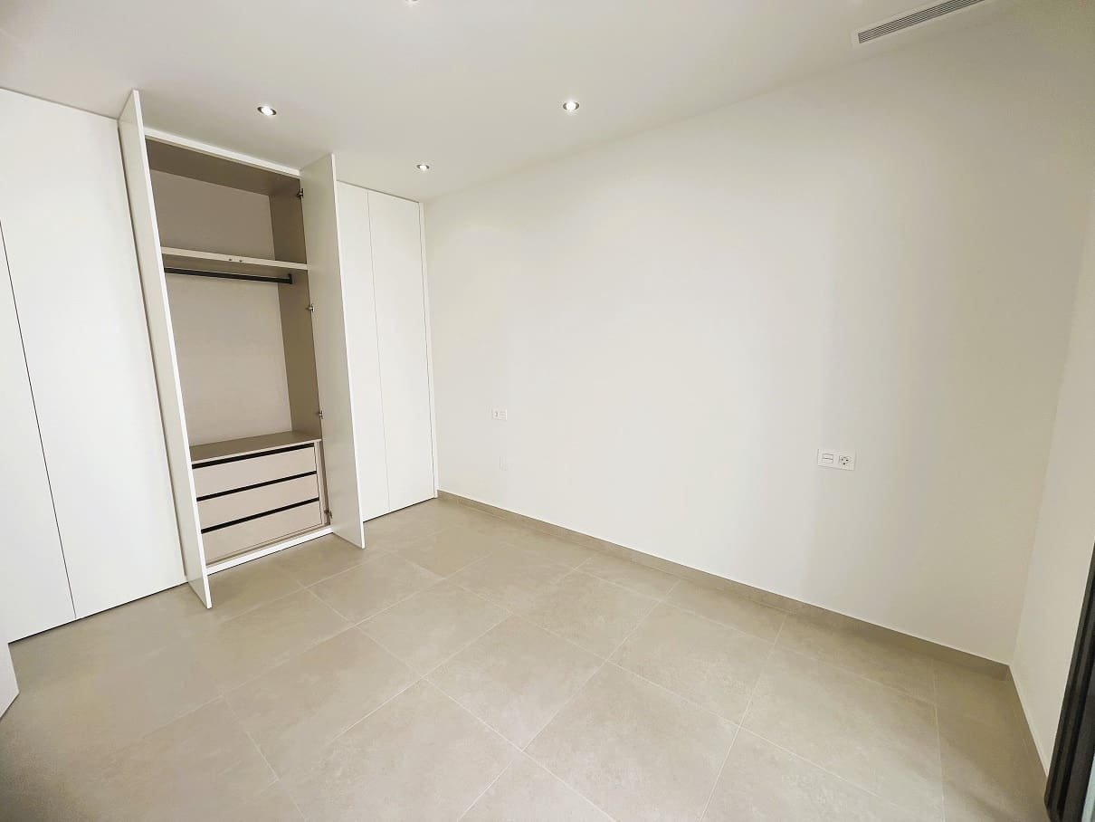 3 soveværelse Semi-Rækkehus til salg i Heredades med swimmingpool garage - € 359.000 (Ref: 9676370)