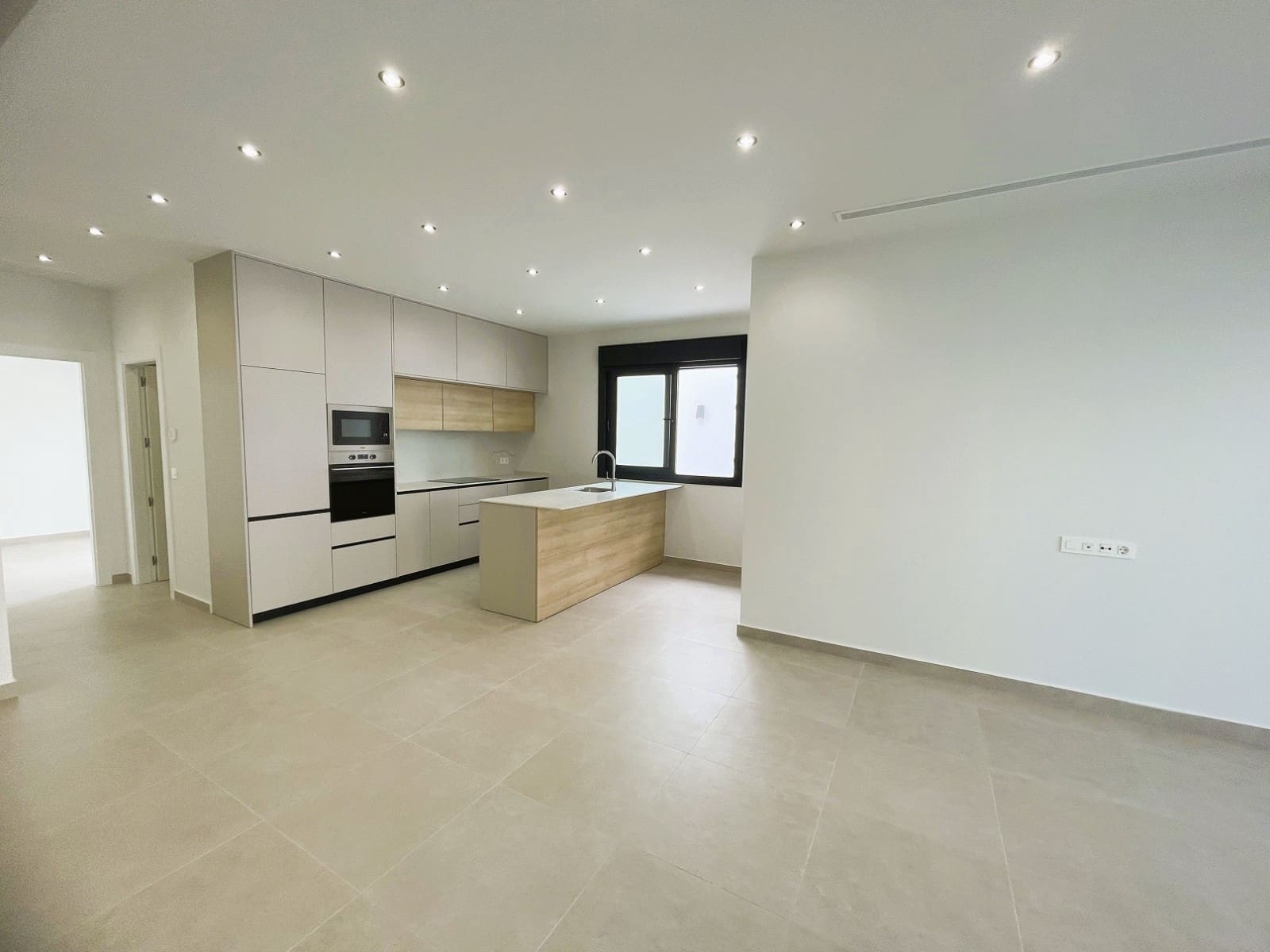 3 soveværelse Semi-Rækkehus til salg i Heredades med swimmingpool garage - € 359.000 (Ref: 9676370)